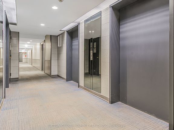 4th image of 285 Enfield Pl #1606