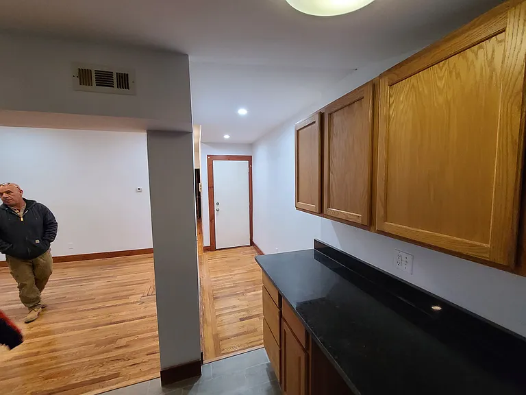 426 George St #3 — Photo 7