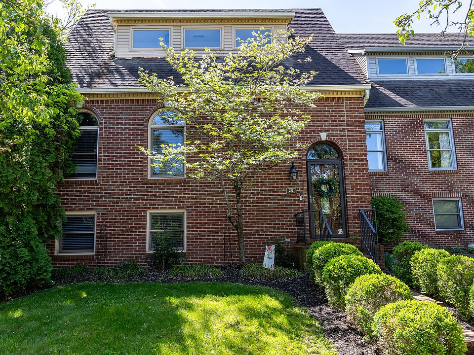 1st image of 212 Chippendale Cir
