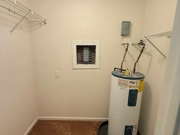104 Benin Ct #B — Photo 34