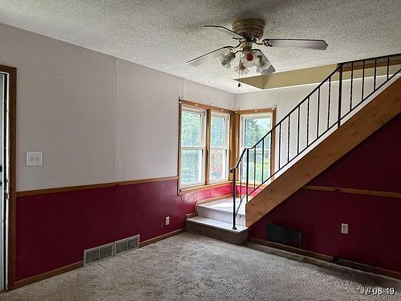 5th image of 2057 Sherwood Ave