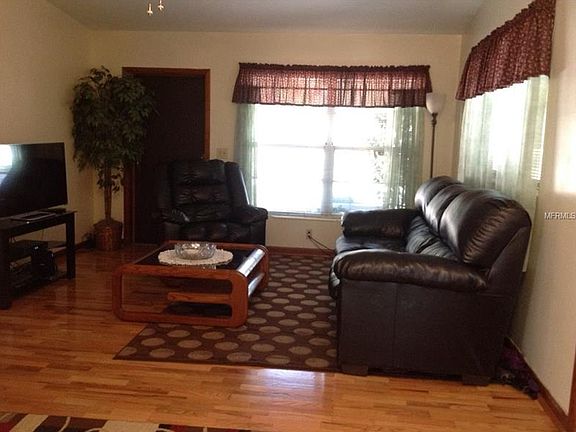 5th image of 10914 N Dixon Ave