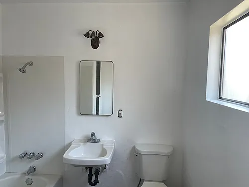 1106 W. Porter Ave Photo 1