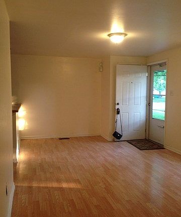 3rd image of 39 S Sycamore Ln