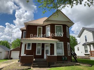 415 Woodland Ave, Willard, OH 44890