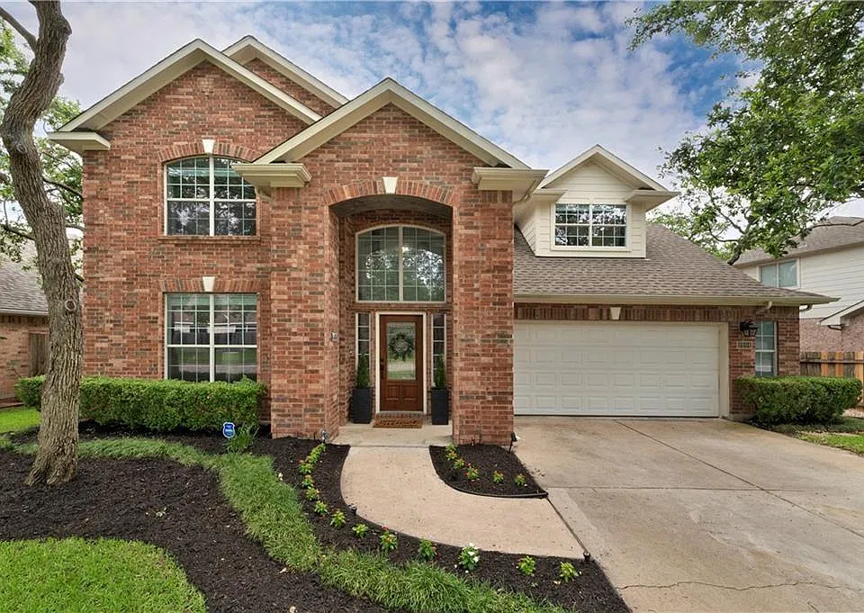1404 Hunter Ace Way