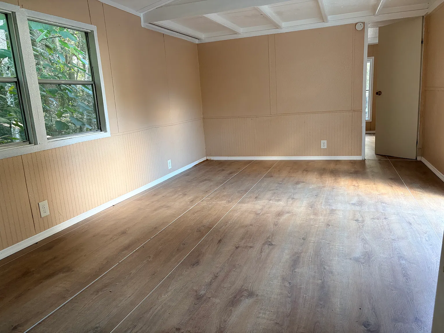 3530 S Pine Ave — Photo 3