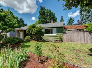 1322 Betty Ln, Eugene, OR 97404