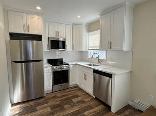 132 Old Town Rd, East Setauket, NY 11733