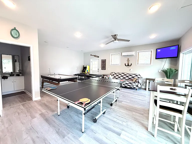 119 SW 6th St — Photo 30