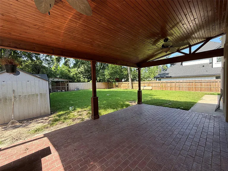 1523 Glen Oaks Dr — Photo 24