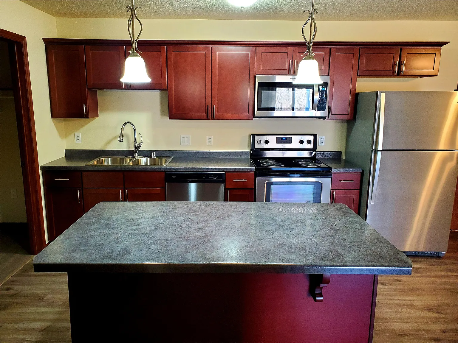 Park Ridge Apartments — Photo 2