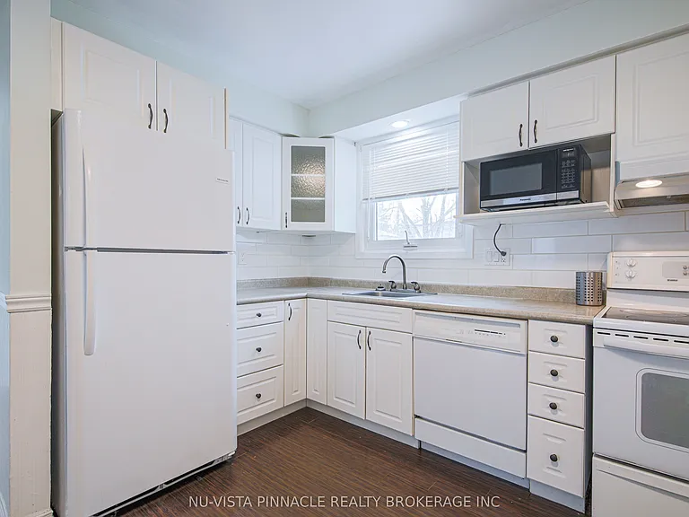 770 Fanshawe Park Rd E #24 — Photo 6