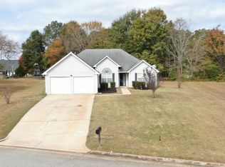 4147 Green Field Dr, Douglasville, GA 30135