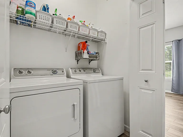660 Braeside Dr SE — Photo 14