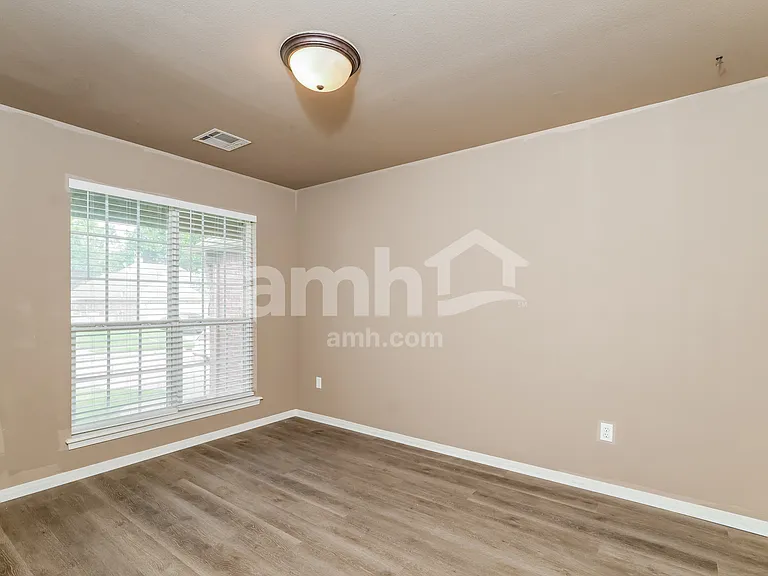 3016 N Ironwood Ave — Photo 15
