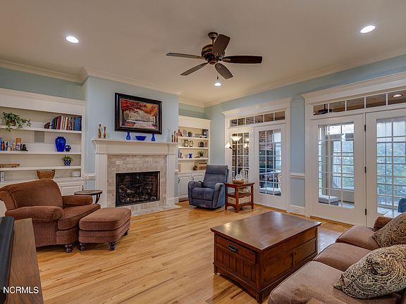 5th image of 1000 Wickham Drive