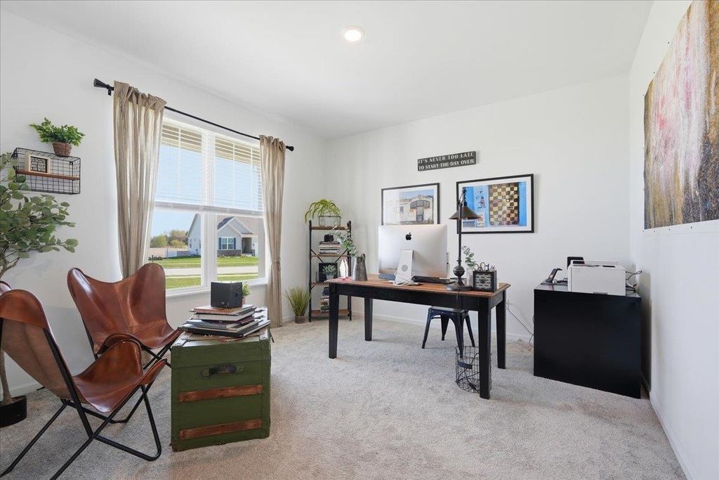 1593 N Thompson Rd, Sun Prairie, WI - More