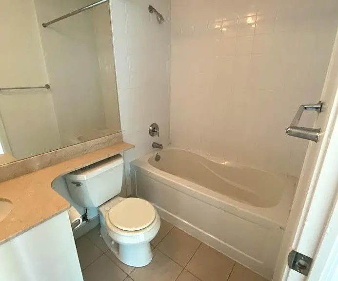 215 Fort York Blvd #3201 — Photo 9