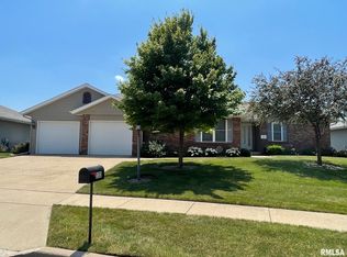 133 Wingate Dr, Tremont, IL 61568