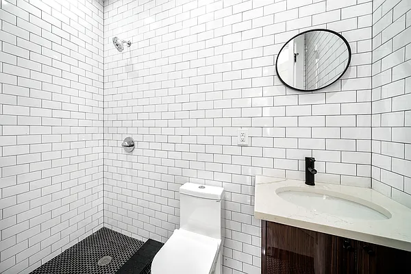 Rented by Freestone Property Group | media 14