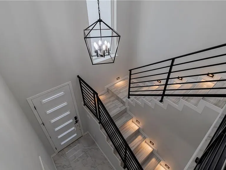 5517 N Crown Point — Photo 10