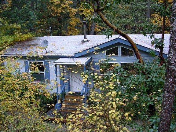 3rd image of 101 Broken Bow Dr