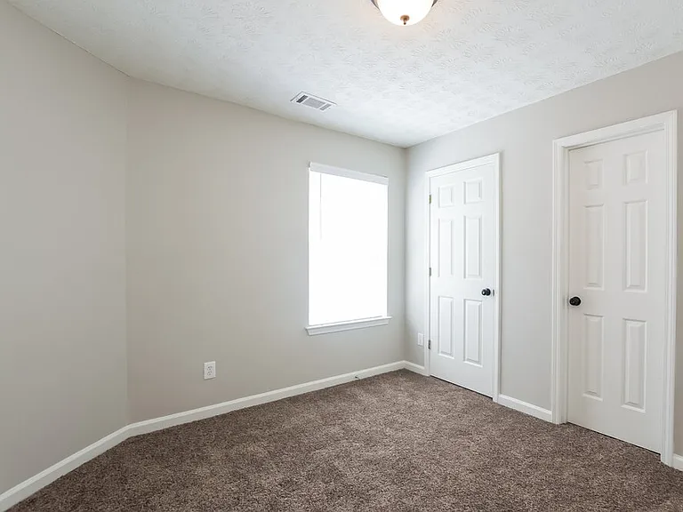724 Mesa Rd — Photo 12