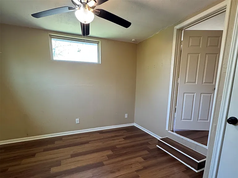 1311 Pershing St — Photo 18