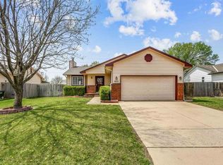 1821 N Pine Grove St, Wichita, KS 67212