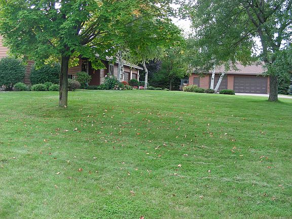 House/Detached Garage
