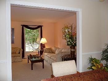 5th image of 2605 Salisbury Ln
