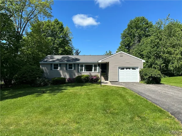 9385 Wickham Dr, Brewerton, NY 13029