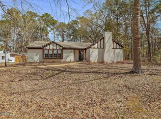 100 E Lake Dr, Brandon, MS 39047