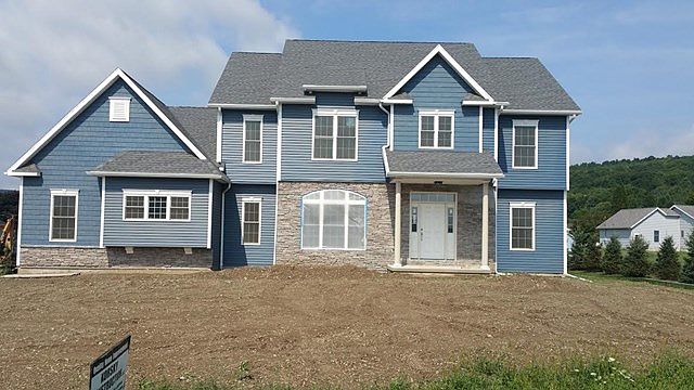 1st image of 37 Brookwood Hls