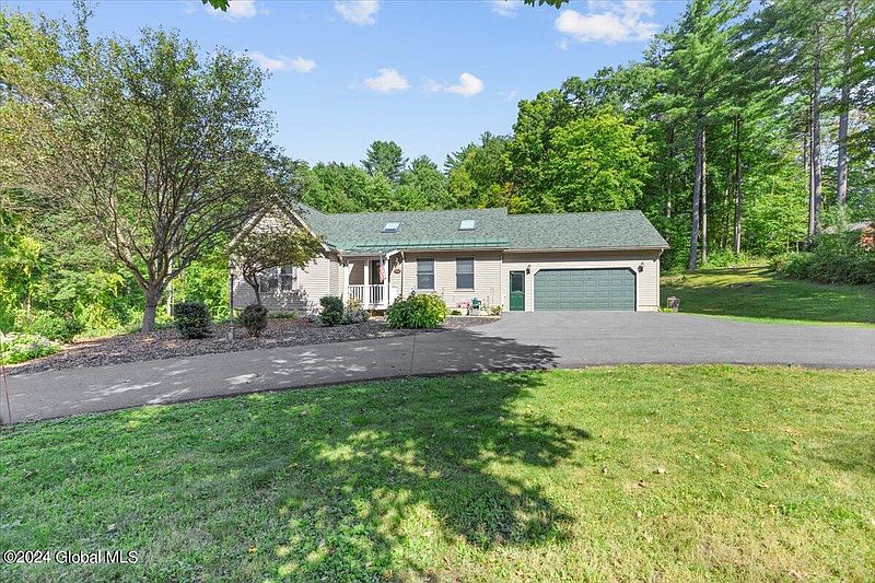 5th image of 46 Tee Hill Road