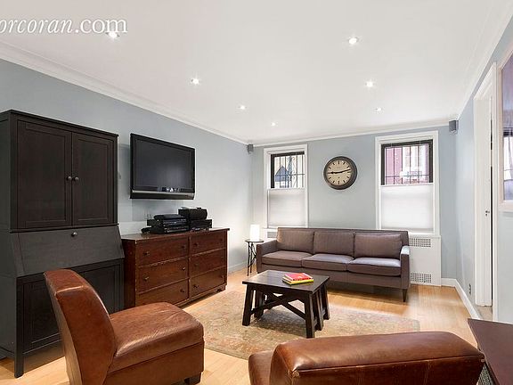 2nd image of 290 6th Ave APT 1F