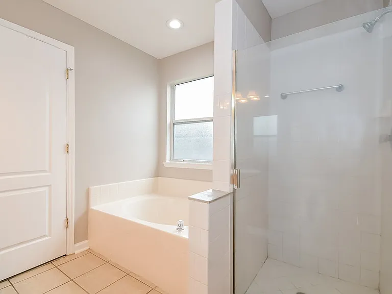 1299 Summit Oaks Dr E — Photo 9