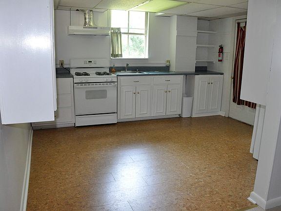 2nd image of 1116 Forest Hills Ave #B