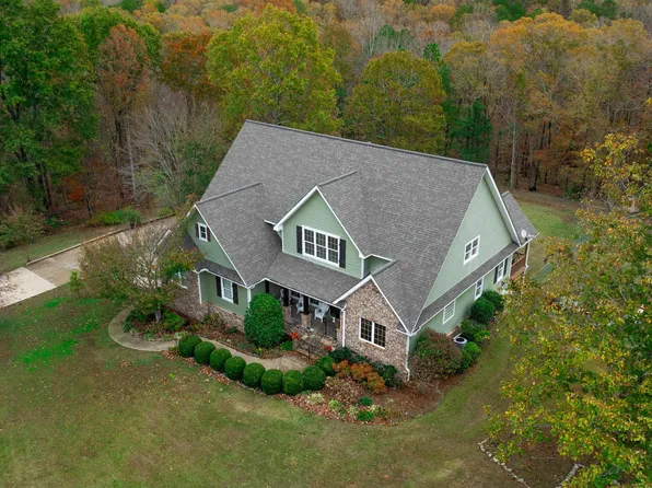 412 County Road 1027, Valley Head, AL 35989