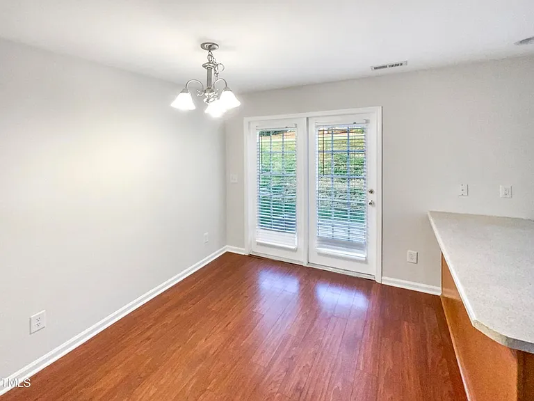 7919 Averette Hill Dr — Photo 11