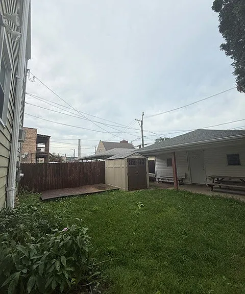 8347 S Peoria St #GARDEN — Photo 2