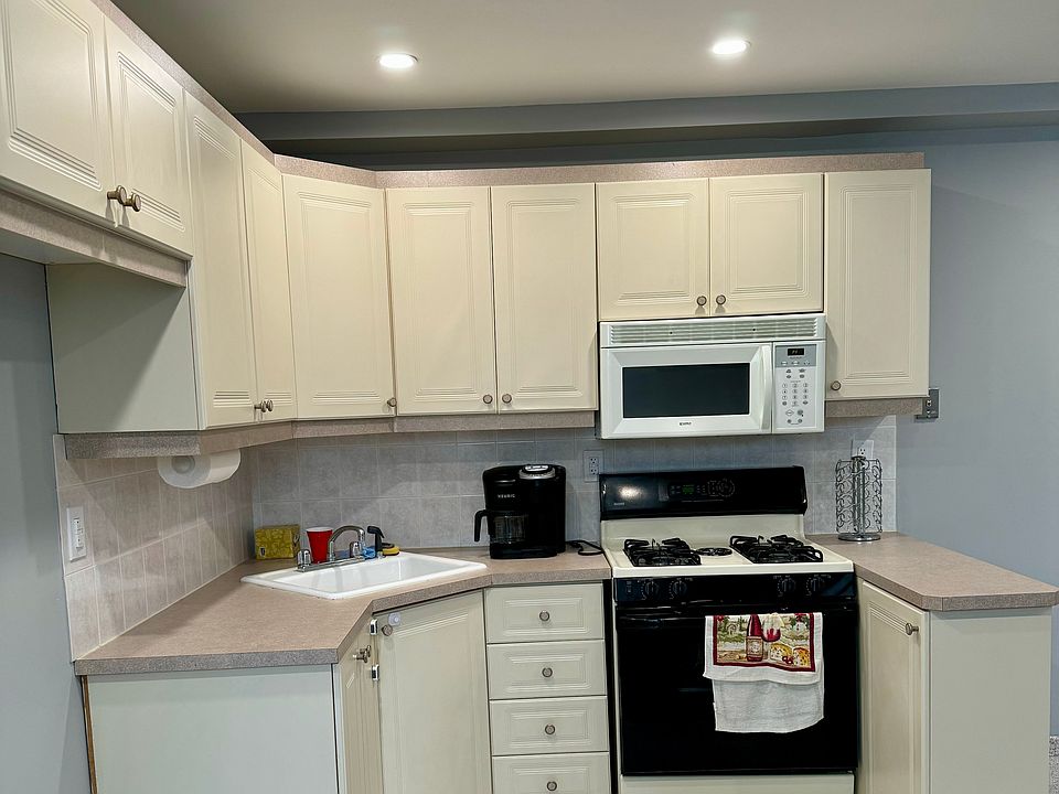 1st image of 6775 Hylan Blvd #1