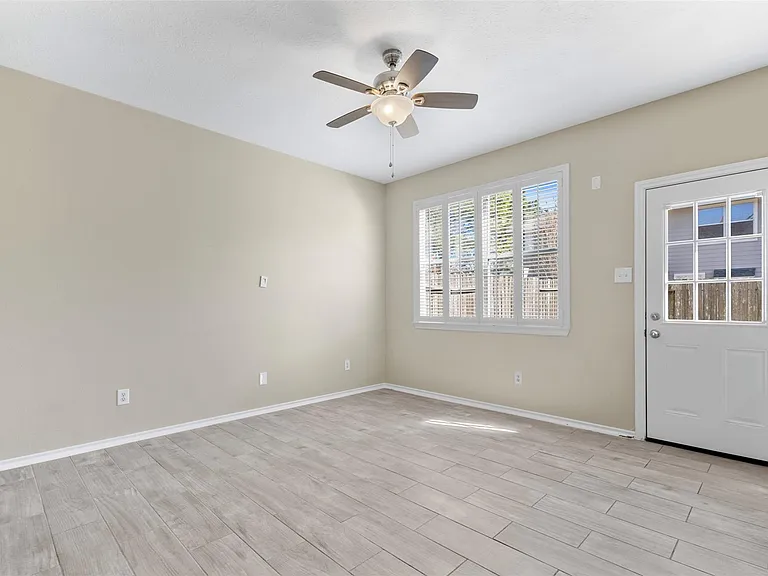 25211 Bentley Glen Ln — Photo 5