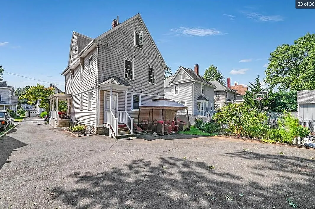 Building Photo - 78 E Maple Ave #2