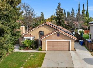 2485 Vartikian Ave, Clovis, CA 93611