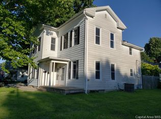 207 E Superior Ave, Jacksonville, IL 62650