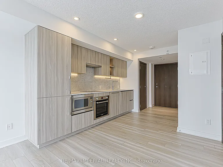 17 Bathurst St #2707 — Photo 9