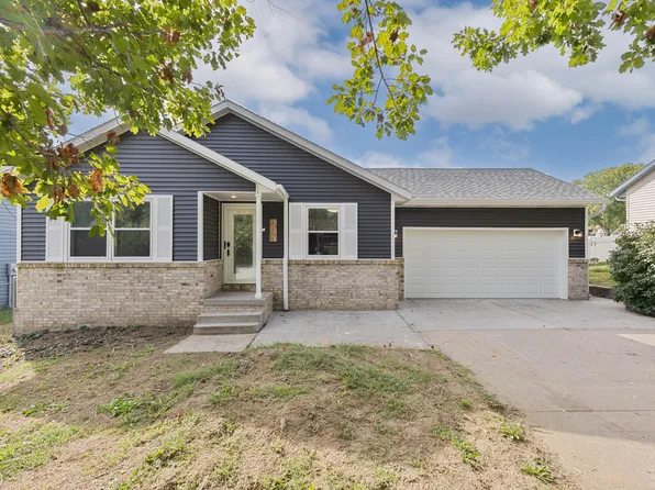 612 E 9th St, Malvern, IA 51551