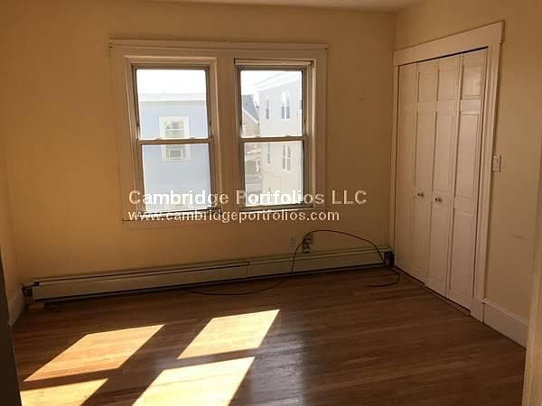 2nd image of 94 Heath St #100